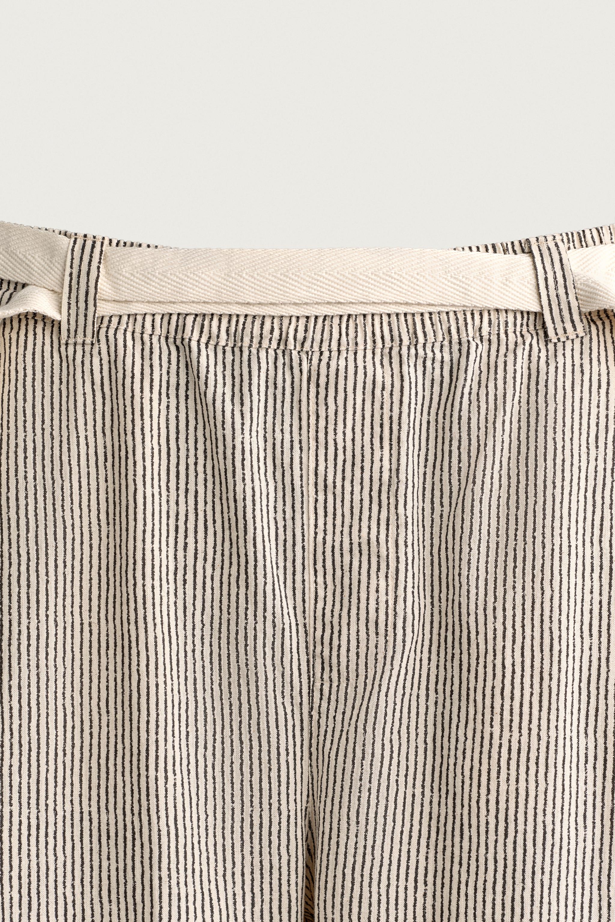 STRIPED WIDE FIT BELTED PANTS